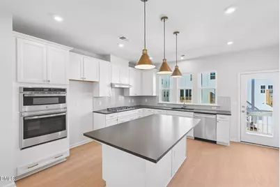 1050 Zelkova Lane, Chapel Hill, NC 27517 - Photo 7