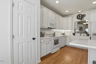 102 Brush Stream Dr, Cary, NC 27511 - Photo 13