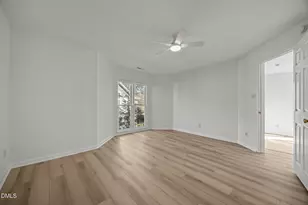 1000 Brighthurst Dr, Raleigh, NC 27605 - Photo 19