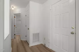 1000 Brighthurst Dr, Raleigh, NC 27605 - Photo 23