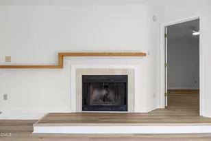 1000 Brighthurst Dr, Raleigh, NC 27605 - Photo 17