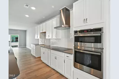 1242 Coach Station Alley #201, Raleigh, NC 27601 - Photo 5