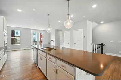 1242 Coach Station Alley #201, Raleigh, NC 27601 - Photo 3