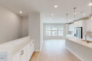 2716 Hunter Woods Dr, Apex, NC 27502 - Photo 3