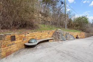 100 Umstead Dr, Chapel Hill, NC 27516 - Photo 11