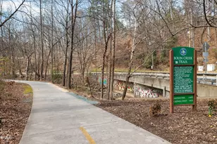 100 Umstead Dr, Chapel Hill, NC 27516 - Photo 7