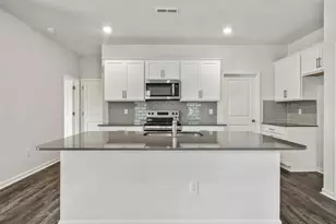 270 Chapel St, Fuquay Varina, NC 27526 - Photo 5