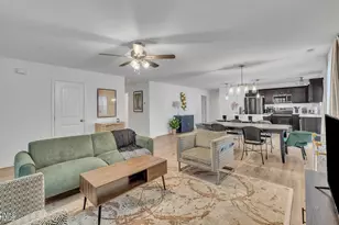 407 Collier St, Smithfield, NC 27577 - Photo 5