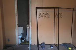 207 E Maple St, Mount Olive, NC 28365 - Photo 7