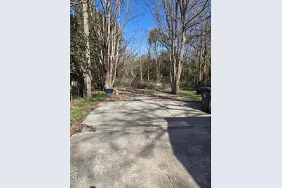 207 E Maple Street, Mount Olive, NC 28365 - Photo 11