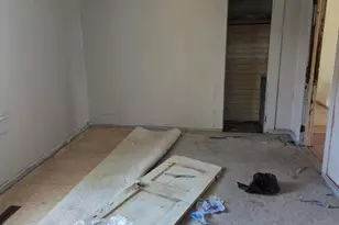 207 E Maple St, Mount Olive, NC 28365 - Photo 5