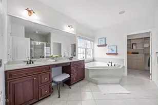 10712 Round Brook Cir, Raleigh, NC 27617 - Photo 27