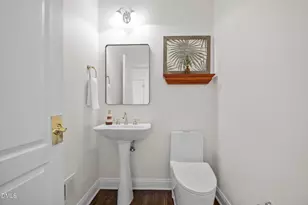 10712 Round Brook Cir, Raleigh, NC 27617 - Photo 31