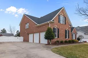 10712 Round Brook Cir, Raleigh, NC 27617 - Photo 23