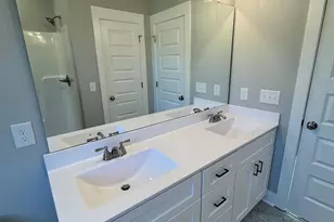102 Lynn Ln, Selma, NC 27576 - Photo 17