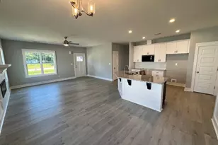 102 Lynn Ln, Selma, NC 27576 - Photo 7