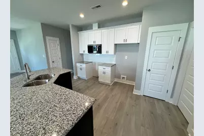 102 Lynn Lane, Selma, NC 27576 - Photo 9