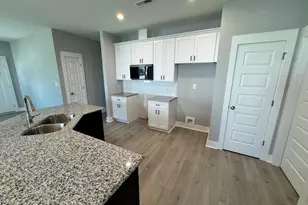 102 Lynn Ln, Selma, NC 27576 - Photo 9