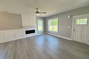 102 Lynn Ln, Selma, NC 27576 - Photo 5