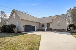 2623 Pebblebrook Dr, Sanford, NC 27330 - Photo 3