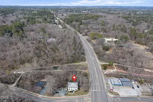 100 Umstead Dr, Chapel Hill, NC 27516 - Photo 5