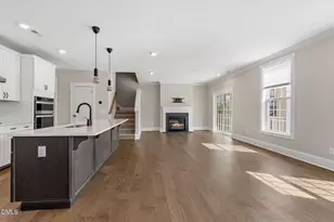 10310 Sablewood Dr, Raleigh, NC 27617 - Photo 7