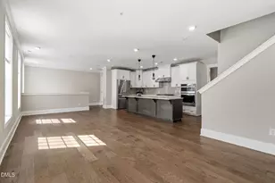 10310 Sablewood Dr, Raleigh, NC 27617 - Photo 5