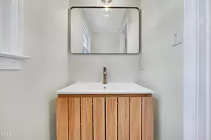 2113 Port Royal Rd, Raleigh, NC 27609 - Photo 15