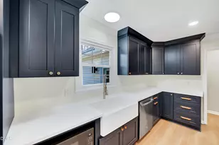 2113 Port Royal Rd, Raleigh, NC 27609 - Photo 11