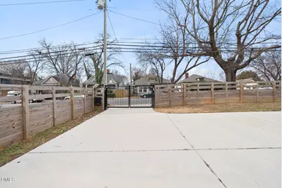 200 Bledsoe Avenue, Raleigh, NC 27601 - Photo 39