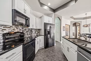 7528 Courtyard Pl, Cary, NC 27519 - Photo 17