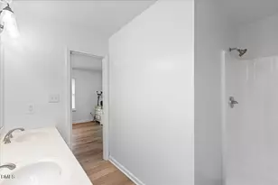 3201 Venus Dr, Durham, NC 27703 - Photo 23