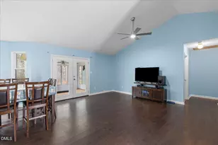 3201 Venus Dr, Durham, NC 27703 - Photo 7