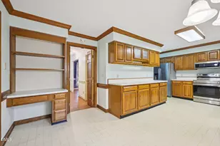 111 Bonner Ct, Cary, NC 27511 - Photo 9