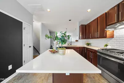 3839 Cary Glen Boulevard, Cary, NC 27519 - Photo 5