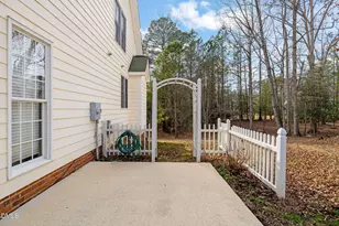 2300 Forestbluff Dr, Fuquay-Varina, NC 27526 - Photo 25