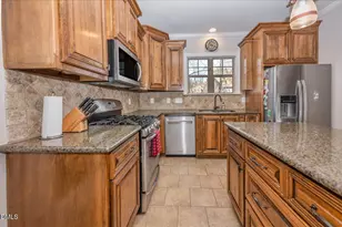 29 Dunley Cir, Clayton, NC 27527 - Photo 15