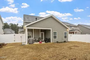 101 Hanover Ct, Clayton, NC 27527 - Photo 5