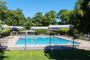 400 Davie Rd, Carrboro, NC 27510 - Photo 27