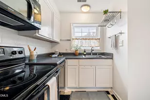 400 Davie Rd, Carrboro, NC 27510 - Photo 7