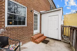 400 Davie Rd, Carrboro, NC 27510 - Photo 23