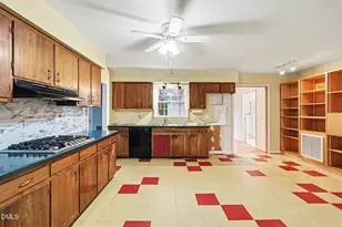 4919 Grinnell Dr, Raleigh, NC 27612 - Photo 9