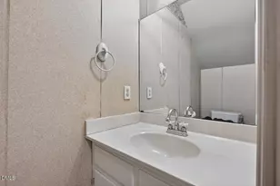 2502 Chapel Hill Rd, Durham, NC 27707 - Photo 17