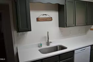 4018 The Oaks Dr, Raleigh, NC 27606 - Photo 7