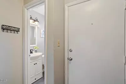 220 Elizabeth Street #Apt E5, Chapel Hill, NC 27514 - Photo 5