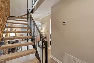 220 Elizabeth Street #Apt E5, Chapel Hill, NC 27514 - Photo 5