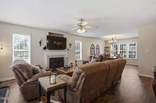 322 Saddle Ridge Dr, Willow Springs, NC 27592 - Photo 3