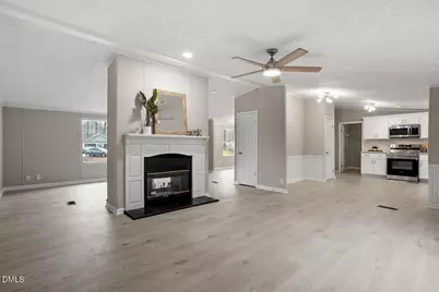 304 E Pope Avenue, Kenly, NC 27542 - Photo 3