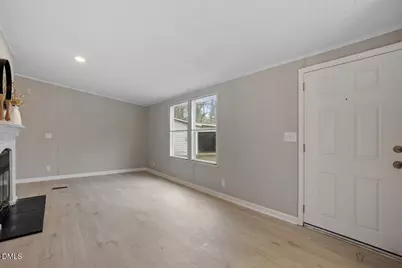 304 E Pope Avenue, Kenly, NC 27542 - Photo 9