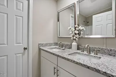 304 E Pope Avenue, Kenly, NC 27542 - Photo 25